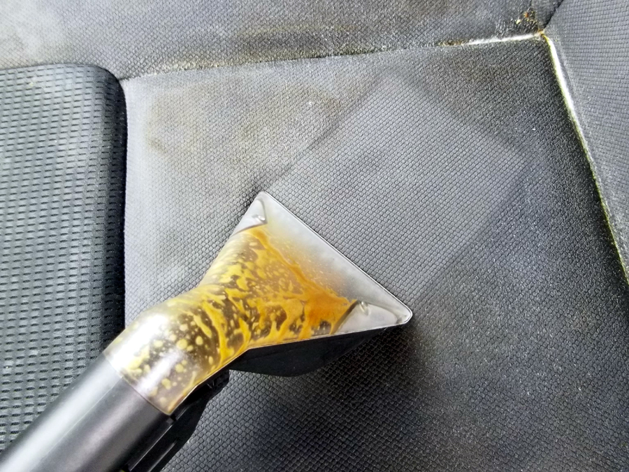 車のルームクリーニング 車内清掃 料金 岩国市 ガレージスネイク